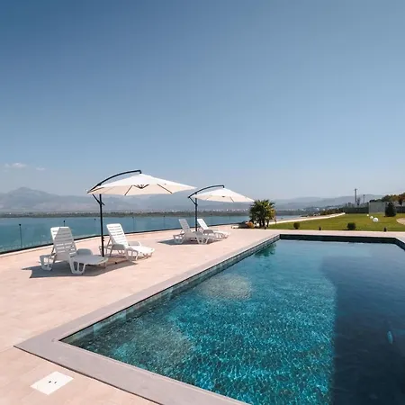 Villa The Panoramic Shiroka